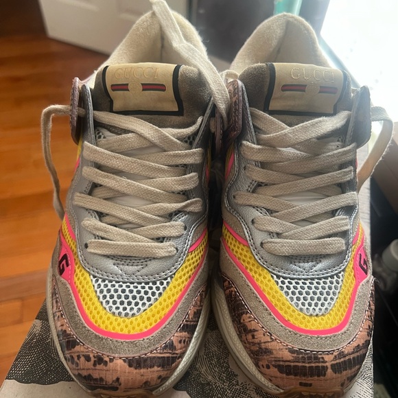 Gucci Sneakers - Picture 6 of 7